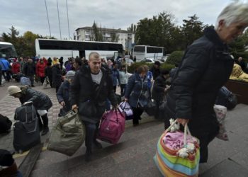 Russian authorities advise civilians to leave Ukraine region