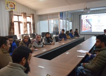 IUST organized workshop on air pollution caused by e-waste