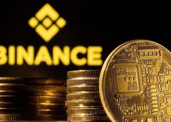 Crypto Exchange Binance Sees Outflows of $2bn, Stops Withdrawals