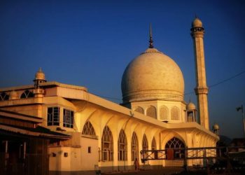 Unauthorised Photography, Videography Banned At Hazratbal