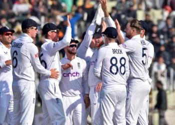 All-round England beat valiant Pakistan by 74-runs in first Test in country since 2005
