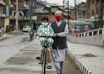 Wearing Masks For Longer Time Likely To Hamper Cognitive Performance: Study