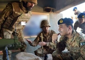 New Pak Army chief warns India of ‘any misadventure’ during LoC visit