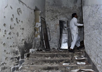 Taliban Militants Storm Karachi Police Headquarters, 7 Dead