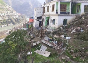 Chenab Valley Sinking: 21 Families Evacuated As Houses Develop Cracks
