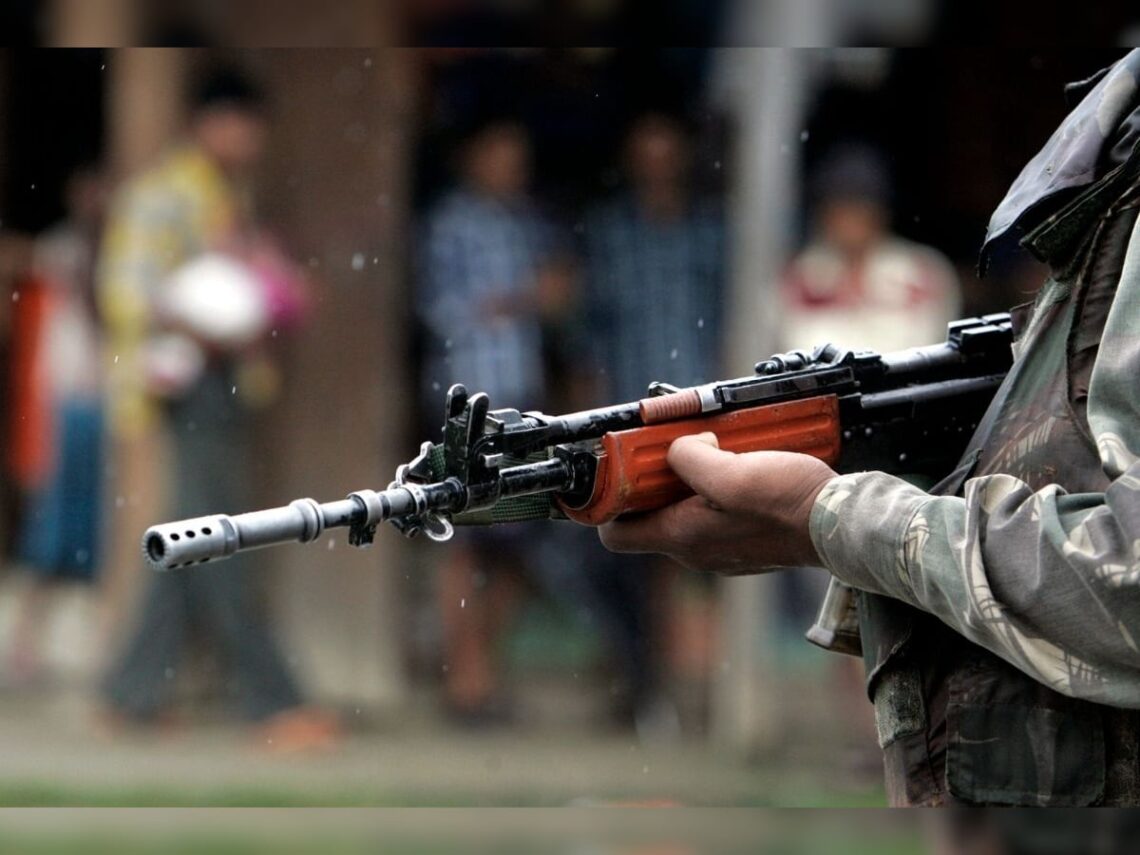 Cop’s Weapon Goes Off Accidentally After Hit By Vehicle In Srinagar