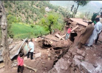 Earthquake: Woman Injured As Mud House Collapse In Poonch