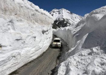 Srinagar-Leh Highway Re-Opens For Traffic After Two Months