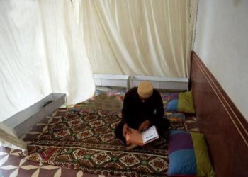 600 Muslims Perform Itikaaf At Darul Uloom Raheemiya Bandipora
