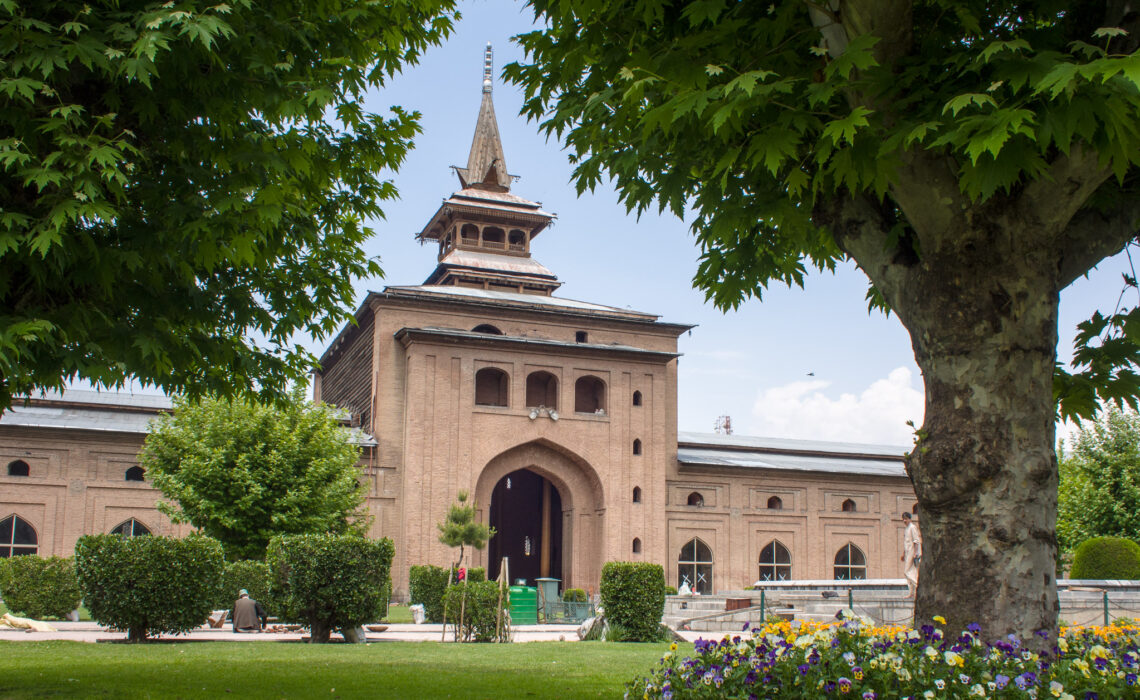Eid Prayer At 9 Am At Jamia Masjid Srinagar: Anjuman Auqaf