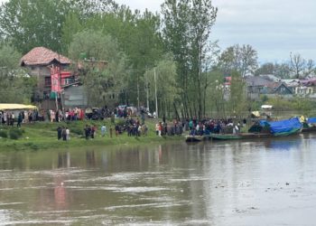 Boat Carrying Minors Capsizes In River Jhelum In Srinagar