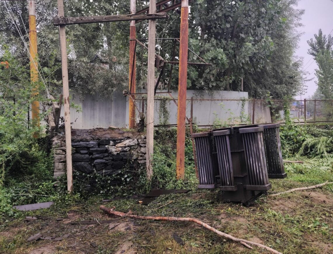Burglars Decamp With Transformer Parts, Plunge 35 Houses Into Darkness In Sopore