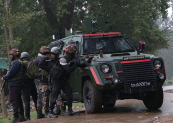 3 Army Soldiers, Police Officer Injured In Ongoing Encounter In South Kashmir’s Kulgam