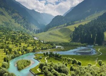 Tourist From West Bengal Drowns While Taking Photos In Pahalgam’s Betab Valley