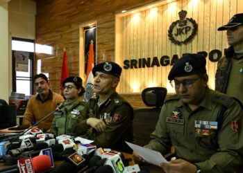 Cyber Police Kashmir Cracks Major Rs 21 Lakh Online Fraud Case, 3 Arrested