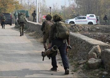 Police Rescue Two Trekkers During Security Operation in Srinagar’s Zabarwan Hills