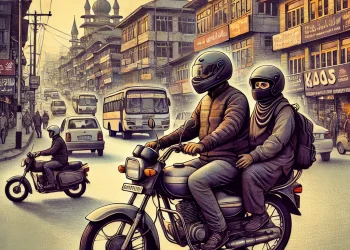 Srinagar Traffic Police Makes Helmets Mandatory For Pillion Riders