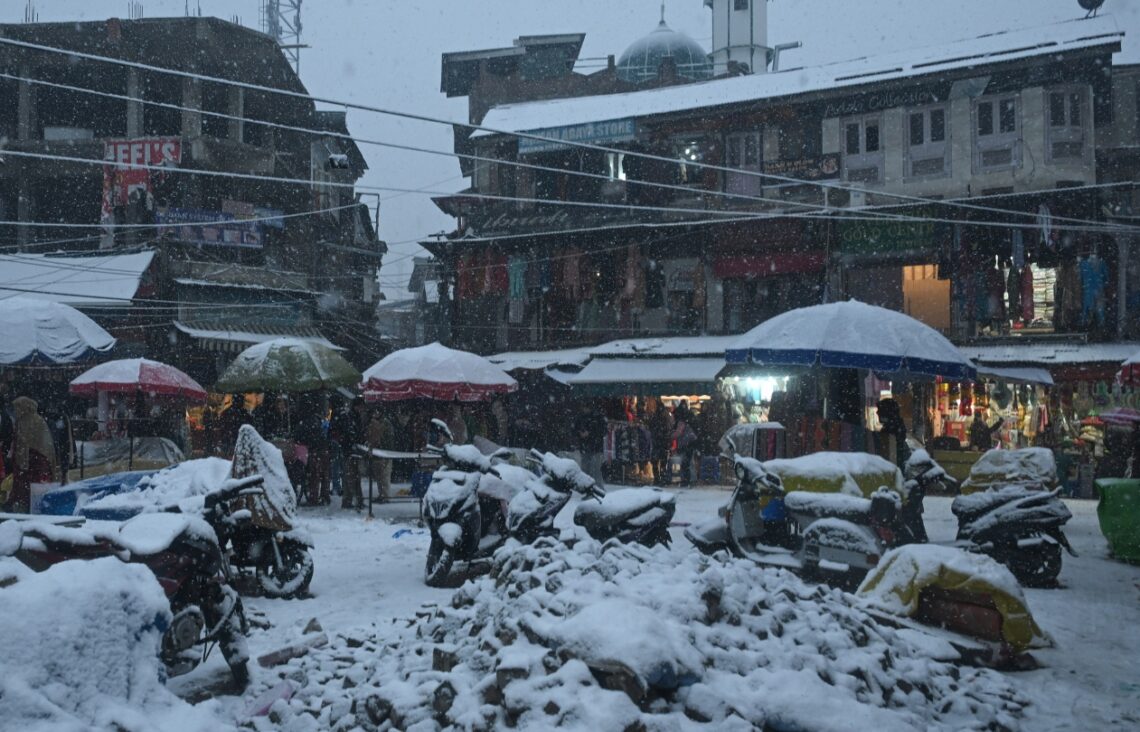 Snowfall Ends Prolonged Dry Spell In Kashmir
