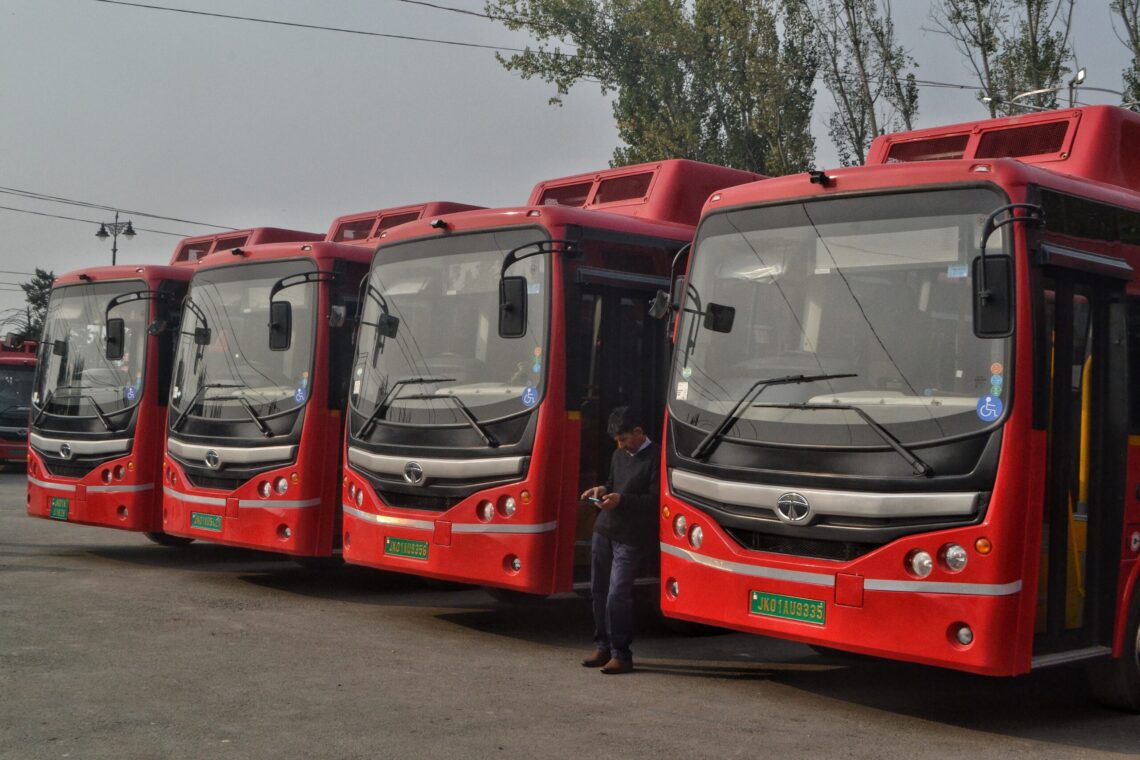Smart Buses Soon To Operate In North Kashmir Parts: CEO Srinagar Smart City