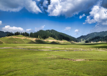 J&K’s Bungus Valley Being Developed As Offbeat Tourism Destination: CM Omar