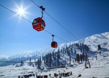 Fake Gondola Ticket Racket Exposed in Gulmarg