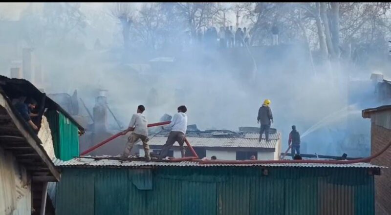 Massive Fire Destroys 20 Houses in South Kashmir’s Anantnag