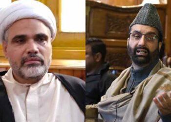 MHA Bans Mirwaiz-Led AAC, Masroor Abbas Ansari’s JKIM For 5 Years