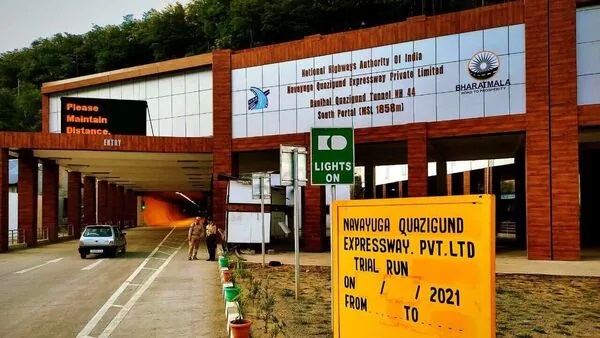J&K Police Installs High-Tech Surveillance System At Navyug Tunnel