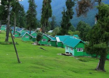 Pahalgam Huts, Club To Be Outsourced Through Private Partnership: Govt