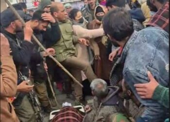 Mourning Women Allegedly Kicked by Police in South Kashmir’s Kulgam, Probe Launched