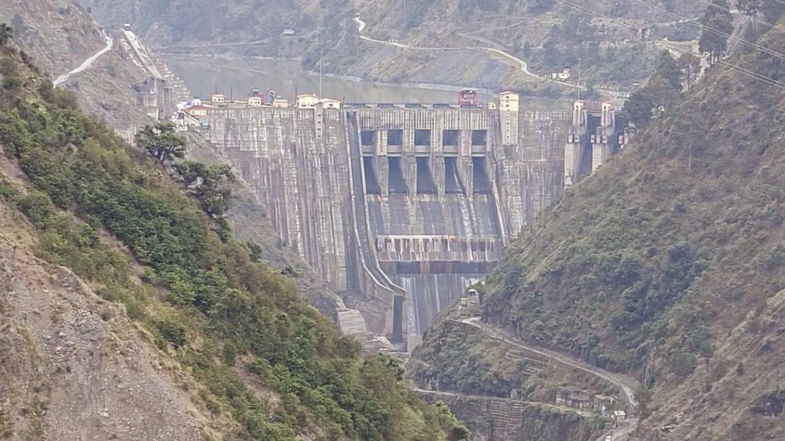 India Cuts Water Flow To Pakistan Through Baglihar Dam