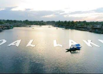 Missile-Like Object Lands in Dal Lake as Loud Explosions Rock Srinagar