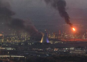 Only Full-Scale War or New Deal Can Stop Iran’s Nuclear Program, Says Former Israeli PM