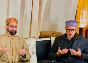 CM Omar Tasted What Common Kashmiris Face Every Day: Mirwaiz