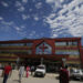 Kashmir Hospitals Choked By Unregulated Vendors, Vehicles