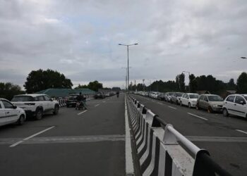 No Challans Issued Against Vehicles Parked For Safety Amid Flood Threat: SSP Traffic Srinagar