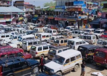 Transport Strike Hits Kashmir Over Smart City Bus Expansion