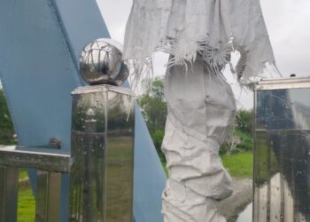 ₹4.95 Crore Mehjoor Nagar Bridge Hit By Theft, Finials Stolen, Safety Concerns Raised