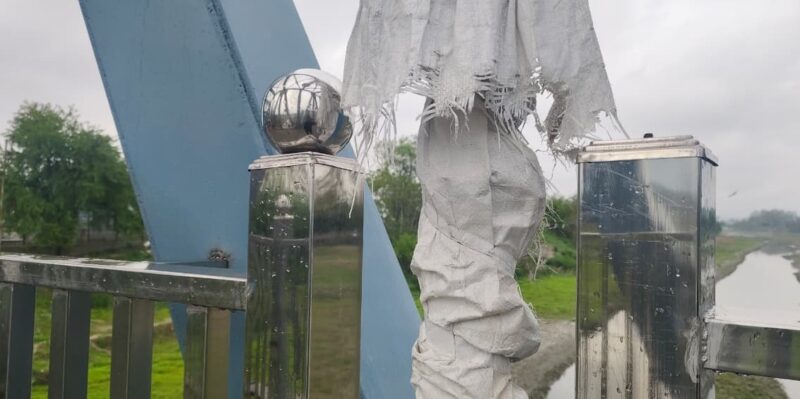 ₹4.95 Crore Mehjoor Nagar Bridge Hit By Theft, Finials Stolen, Safety Concerns Raised