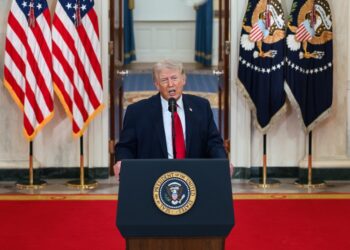 Trump Extends Iran Ceasefire, Maintains Blockade Amid Uncertain Talks