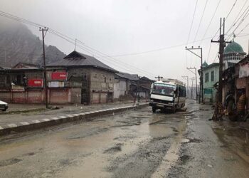 ‘Pantha Chowk–Radio Kashmir Corridor Remains One of City’s Most Chaotic Stretches’