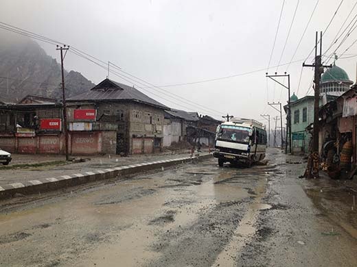 ‘Pantha Chowk–Radio Kashmir Corridor Remains One of City’s Most Chaotic Stretches’