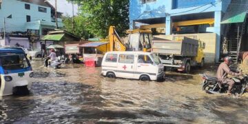 Heavy Rainfall Inundates Parts of Srinagar, Exposes Urban Drainage Woes