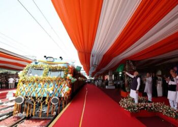 India’s First Hydrogen-Powered Train Flagged Off