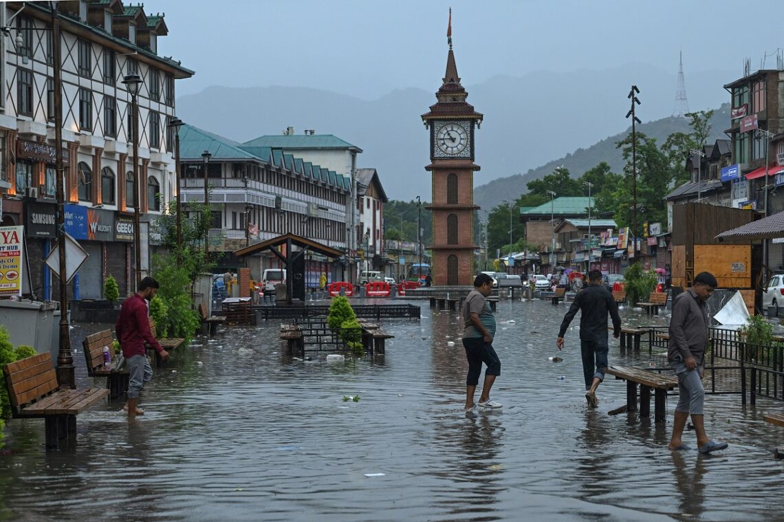 Waterlogging Exposed Serious Flaws in Srinagar Smart City Project: CM Omar Abdullah