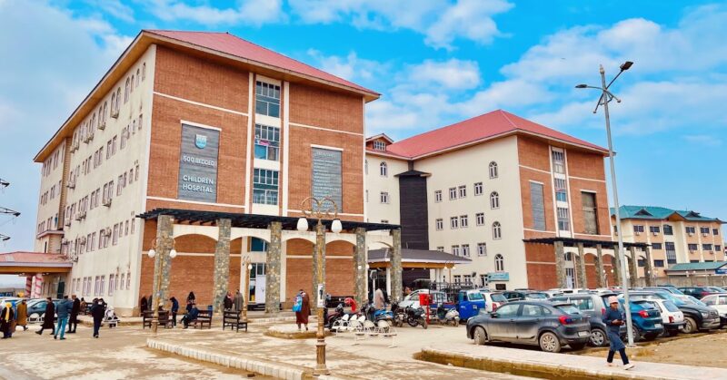 Children’s Hospital to Get Foot-Overbridge, Attendants’ Hostel: DC Srinagar